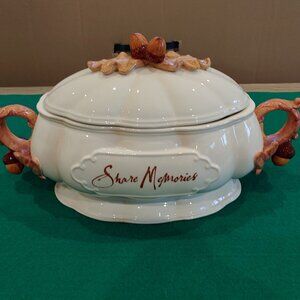 Hand Painted Ceramic Gravy/Soup Tureen NWT